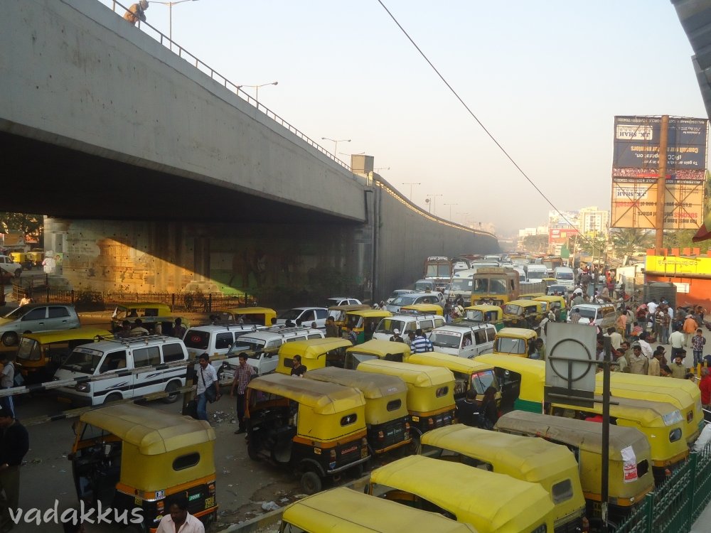 Traffic jam under the "hanging bridge" at KR Puram in front of the Railway Station