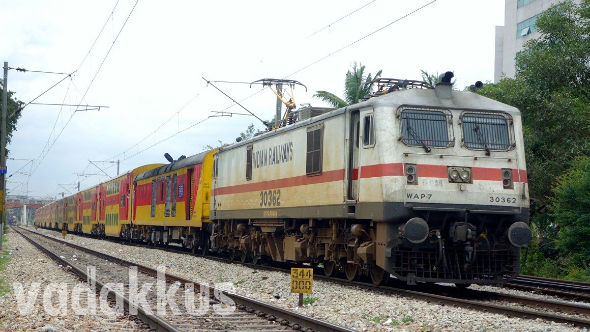 Photo of the AC Double Decker train on Indian Railways