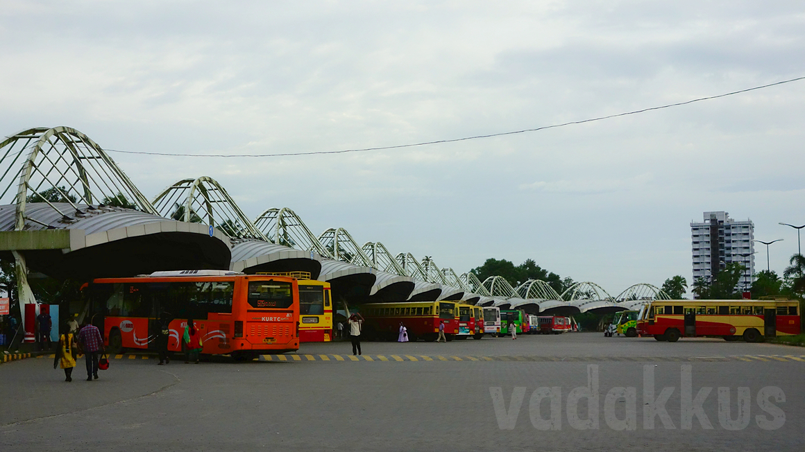 tourist buses in vyttila