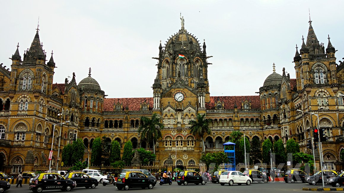 Photo of the CST heritage building in Mumbai