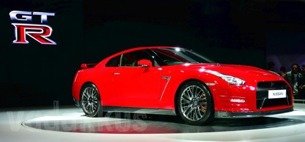 Nissan GT-R 2016 Auto Expo Delhi