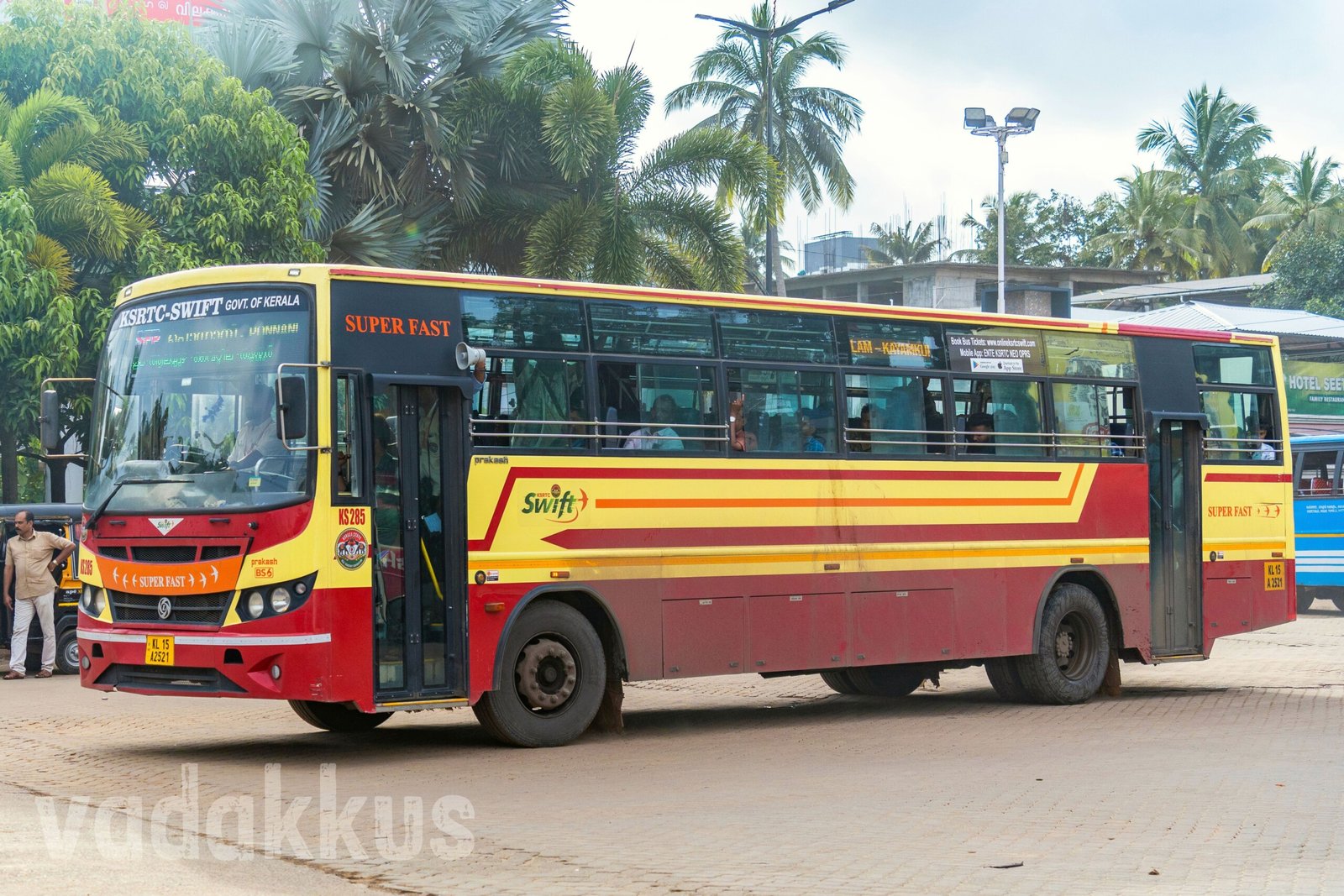 New Kerala KSRTC Swift Superfast bus at Vyttila