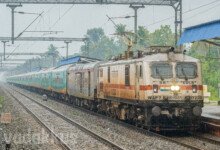 Indian Railways train 16320 SMV Bangalore - Trivandrum North (Kochuveli) Humsafar Express at Karunagappally