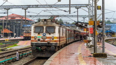 WAP5 locomotives in Kerala 12202 Garib Rath express